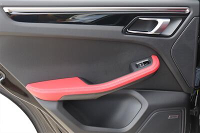 2018 Porsche Macan   - Photo 18 - Jacksonville, FL 32211