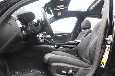2023 BMW 5 Series 530i xDrive - Photo 17 - Jacksonville, FL 32211