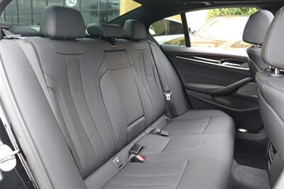 2023 BMW 5 Series 530i xDrive - Photo 14 - Jacksonville, FL 32211