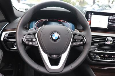 2023 BMW 5 Series 530i xDrive - Photo 35 - Jacksonville, FL 32211