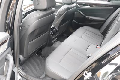 2023 BMW 5 Series 530i xDrive - Photo 15 - Jacksonville, FL 32211