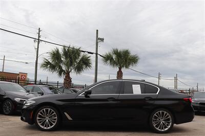 2023 BMW 5 Series 530i xDrive - Photo 2 - Jacksonville, FL 32211