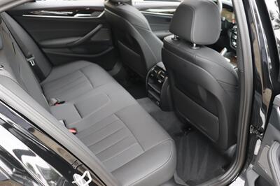 2023 BMW 5 Series 530i xDrive - Photo 13 - Jacksonville, FL 32211