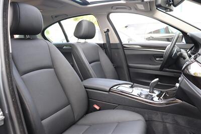 2016 BMW 5 Series 528i xDrive - Photo 13 - Jacksonville, FL 32211