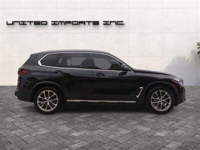 2024 BMW X5 sDrive40i   - Photo 6 - Jacksonville, FL 32211