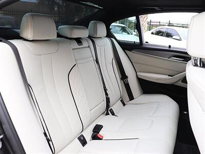 2019 BMW 5 Series M550i xDrive - Photo 15 - Jacksonville, FL 32211