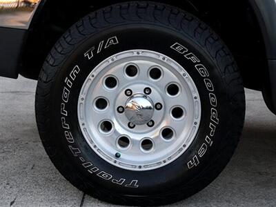 2000 Toyota 4Runner SR5   - Photo 33 - Jacksonville, FL 32211