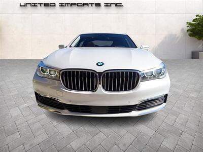 2018 BMW 740i   - Photo 8 - Jacksonville, FL 32211