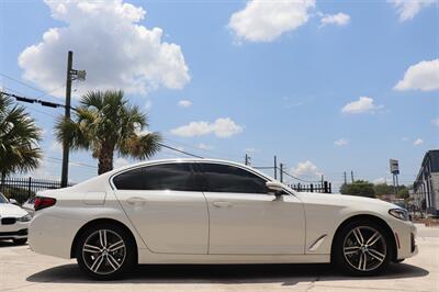 2021 BMW 5 Series 530i xDrive - Photo 8 - Jacksonville, FL 32211