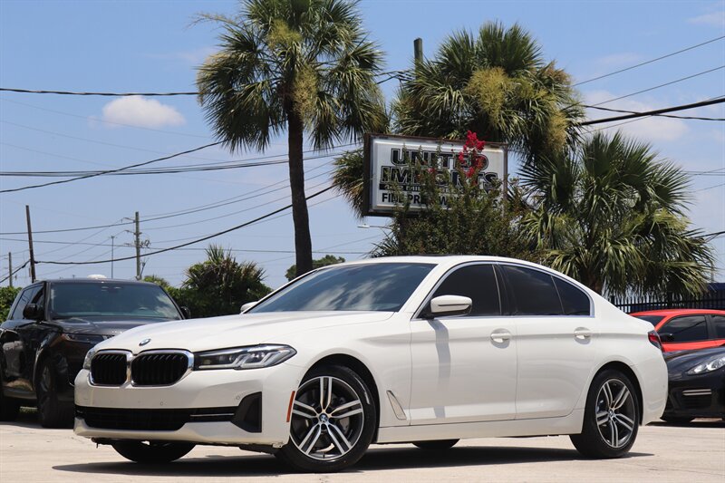 2021 BMW 5 Series 530i xDrive   - Photo 1 - Jacksonville, FL 32211