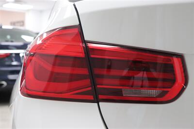 2017 BMW 320i - Photo 33 - Jacksonville, FL 32211