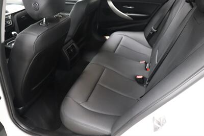 2017 BMW 320i - Photo 14 - Jacksonville, FL 32211