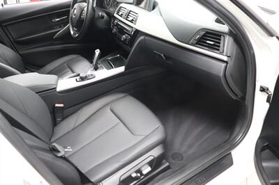 2017 BMW 320i - Photo 11 - Jacksonville, FL 32211