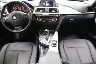 2017 BMW 320i - Photo 15 - Jacksonville, FL 32211