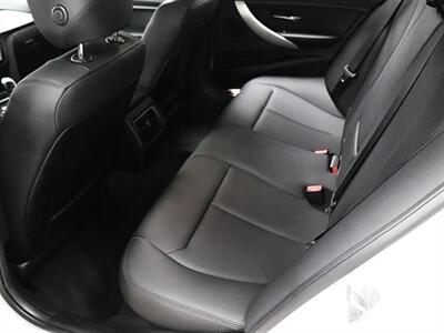 2017 BMW 320i - Photo 14 - Jacksonville, FL 32211