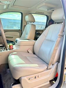 2014 Chevrolet Suburban LT - Photo 12 - Jacksonville, FL 32211