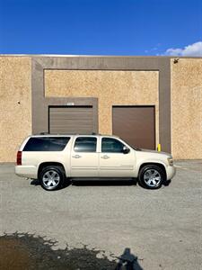 2014 Chevrolet Suburban LT - Photo 2 - Jacksonville, FL 32211