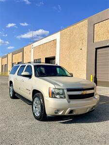 2014 Chevrolet Suburban LT - Photo 10 - Jacksonville, FL 32211