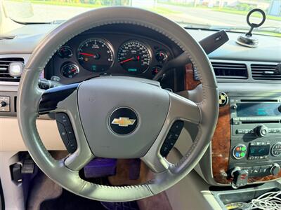2014 Chevrolet Suburban LT - Photo 22 - Jacksonville, FL 32211