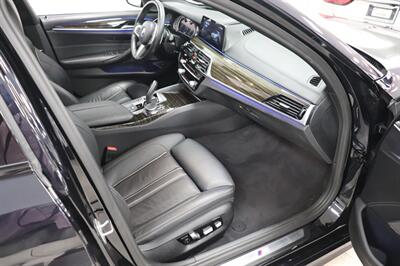 2018 BMW 5 Series 540i - Photo 11 - Jacksonville, FL 32211