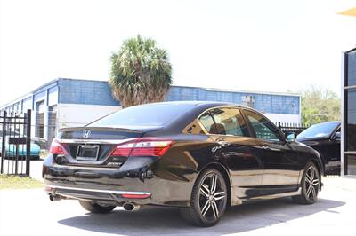 2017 Honda Accord Sport   - Photo 7 - Jacksonville, FL 32211