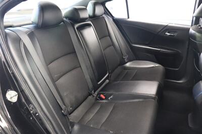 2017 Honda Accord Sport   - Photo 15 - Jacksonville, FL 32211