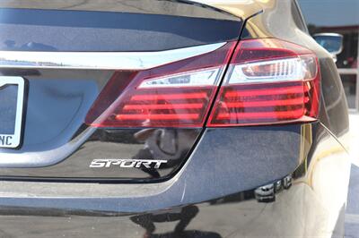 2017 Honda Accord Sport   - Photo 39 - Jacksonville, FL 32211