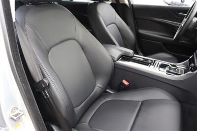 2019 Jaguar XE 25t - Photo 12 - Jacksonville, FL 32211