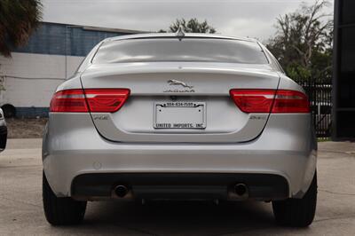 2019 Jaguar XE 25t - Photo 4 - Jacksonville, FL 32211