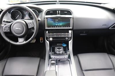 2019 Jaguar XE 25t - Photo 15 - Jacksonville, FL 32211