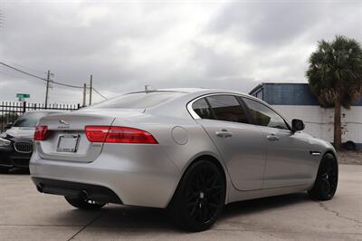 2019 Jaguar XE 25t - Photo 5 - Jacksonville, FL 32211
