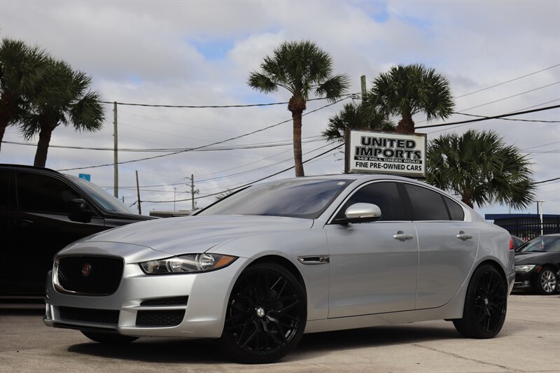 2019 Jaguar XE 25t   - Photo 1 - Jacksonville, FL 32211