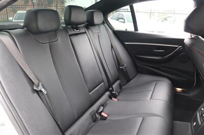 2017 BMW 3 Series 330i   - Photo 15 - Jacksonville, FL 32211