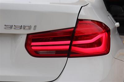 2017 BMW 3 Series 330i   - Photo 44 - Jacksonville, FL 32211