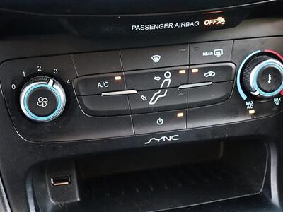 2016 Ford Focus SE   - Photo 24 - Jacksonville, FL 32211