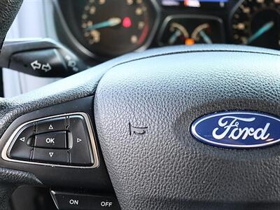 2016 Ford Focus SE   - Photo 29 - Jacksonville, FL 32211