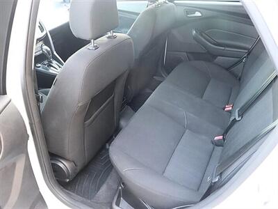 2016 Ford Focus SE   - Photo 16 - Jacksonville, FL 32211