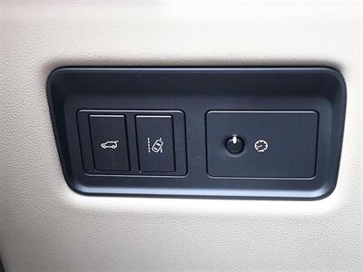 2016 Land Rover Range Rover HSE Td6 - Photo 25 - Jacksonville, FL 32211