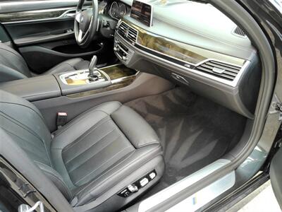 2019 BMW 740i  M Sport - Photo 11 - Jacksonville, FL 32211
