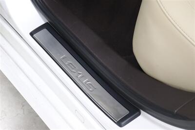 2017 Lexus ES 350   - Photo 20 - Jacksonville, FL 32211