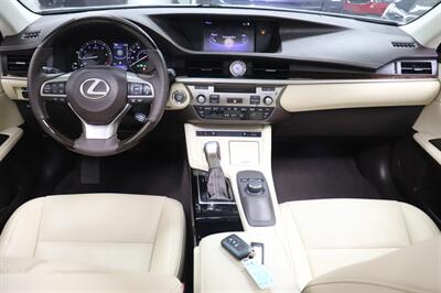 2017 Lexus ES 350   - Photo 23 - Jacksonville, FL 32211