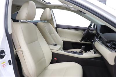 2017 Lexus ES 350   - Photo 13 - Jacksonville, FL 32211
