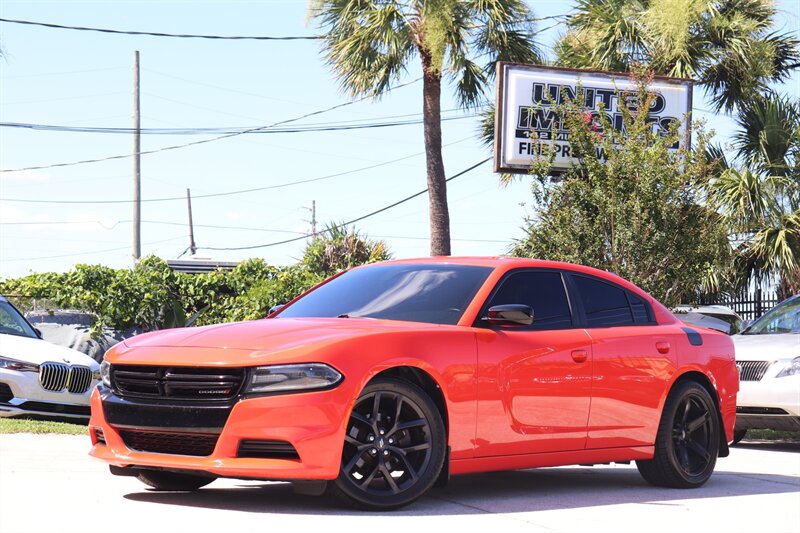 2020 Dodge Charger SXT   - Photo 1 - Jacksonville, FL 32211
