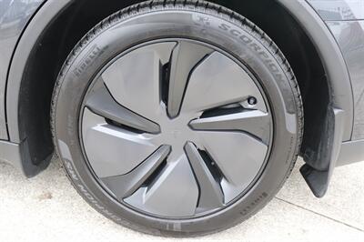 2026 Tesla Model Y Long Range   - Photo 43 - Jacksonville, FL 32211