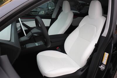 2026 Tesla Model Y Long Range   - Photo 10 - Jacksonville, FL 32211