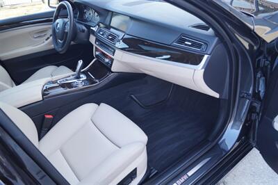 2011 BMW 5 Series 550i   - Photo 11 - Jacksonville, FL 32211