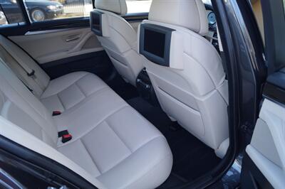 2011 BMW 5 Series 550i   - Photo 13 - Jacksonville, FL 32211