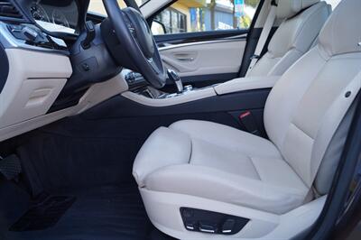 2011 BMW 5 Series 550i   - Photo 16 - Jacksonville, FL 32211