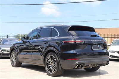 2019 Porsche Cayenne S   - Photo 4 - Jacksonville, FL 32211