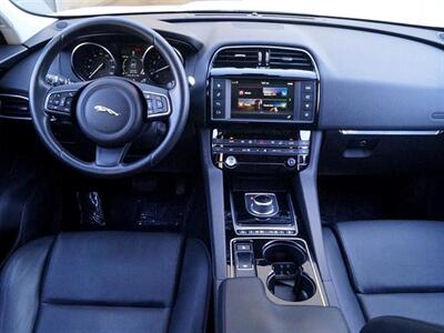 2017 Jaguar F-PACE 35t Premium   - Photo 15 - Jacksonville, FL 32211